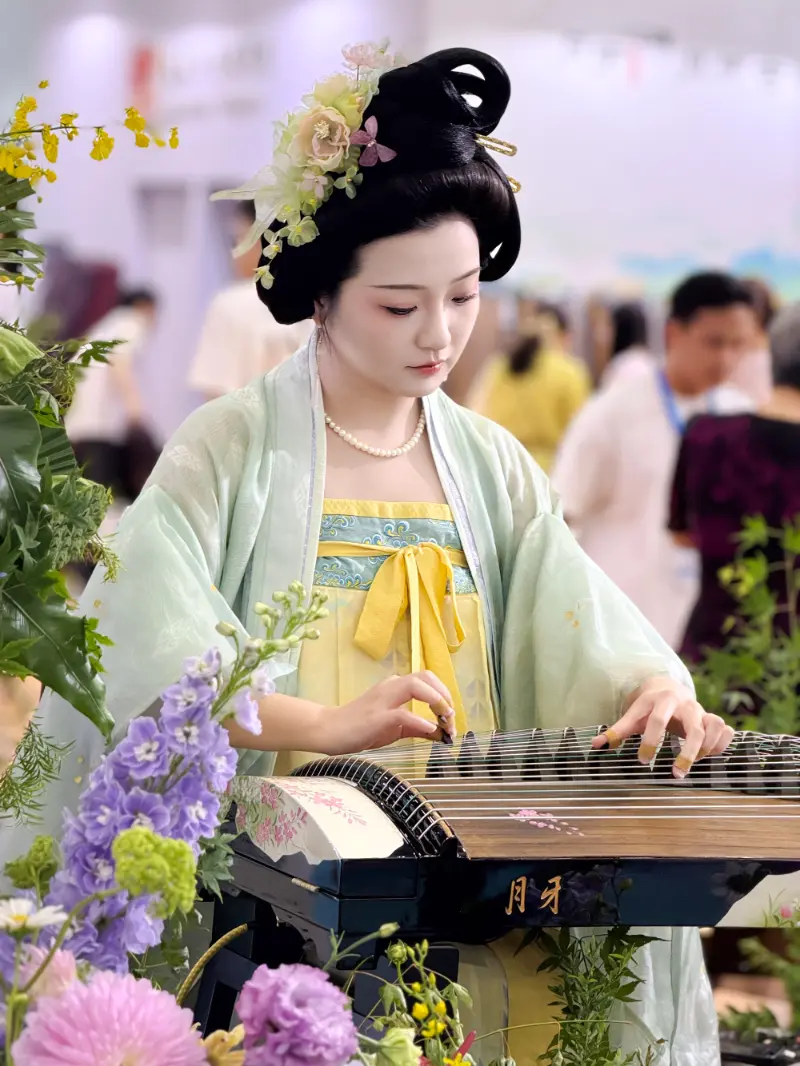 2026广州乐器展&mdash;&mdash;月牙古筝新品亮相